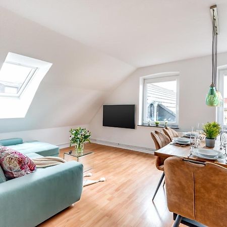 Madame Flens - Komfortable Wohnung Mit 3 Schlafzimmern Im 3 Og Flensburgo Exterior foto